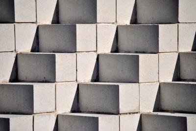 sol lewitt – four-sided pyramid (1997/99).